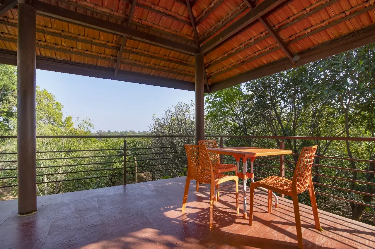 Status Villa exterior